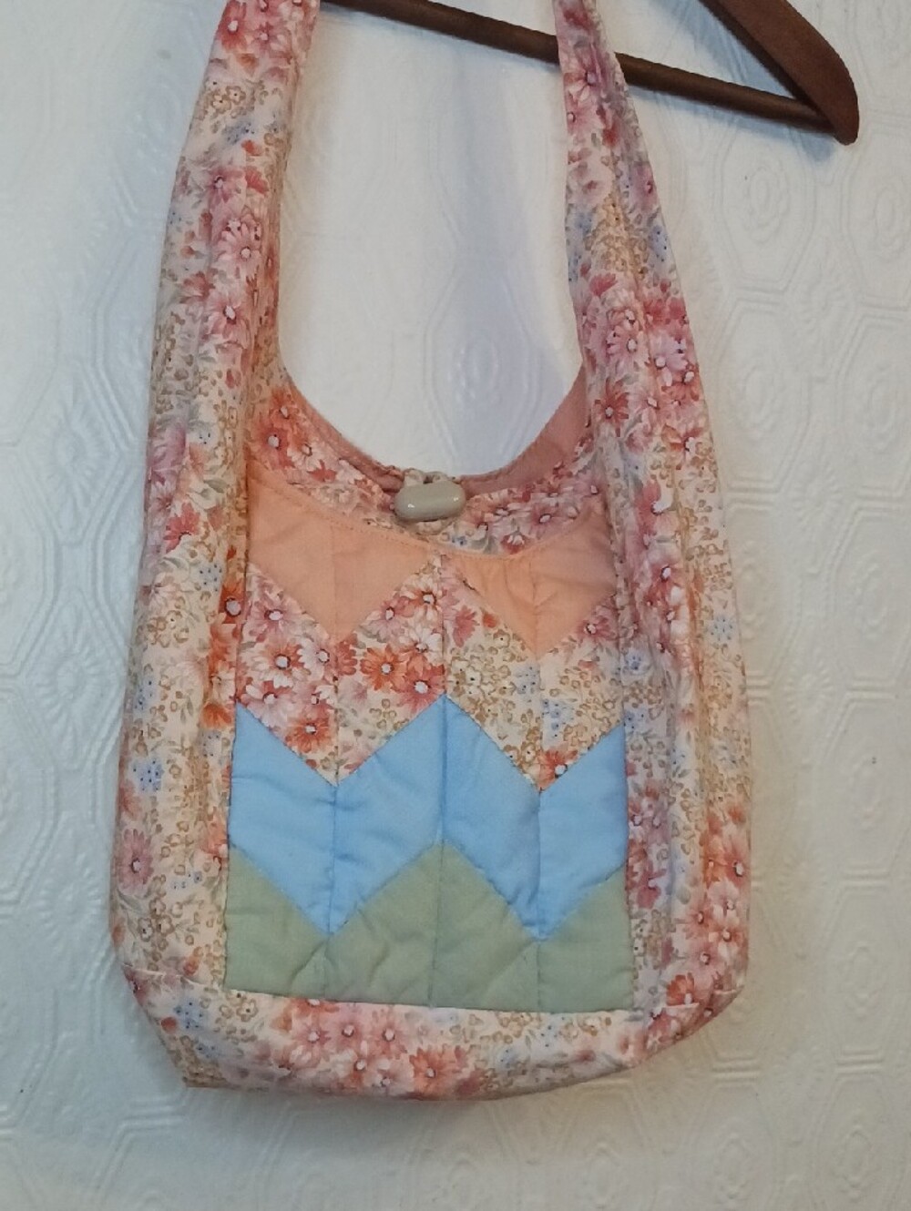 Quilted Floral Patchwork Shoulder Bag in Peach and Pastels